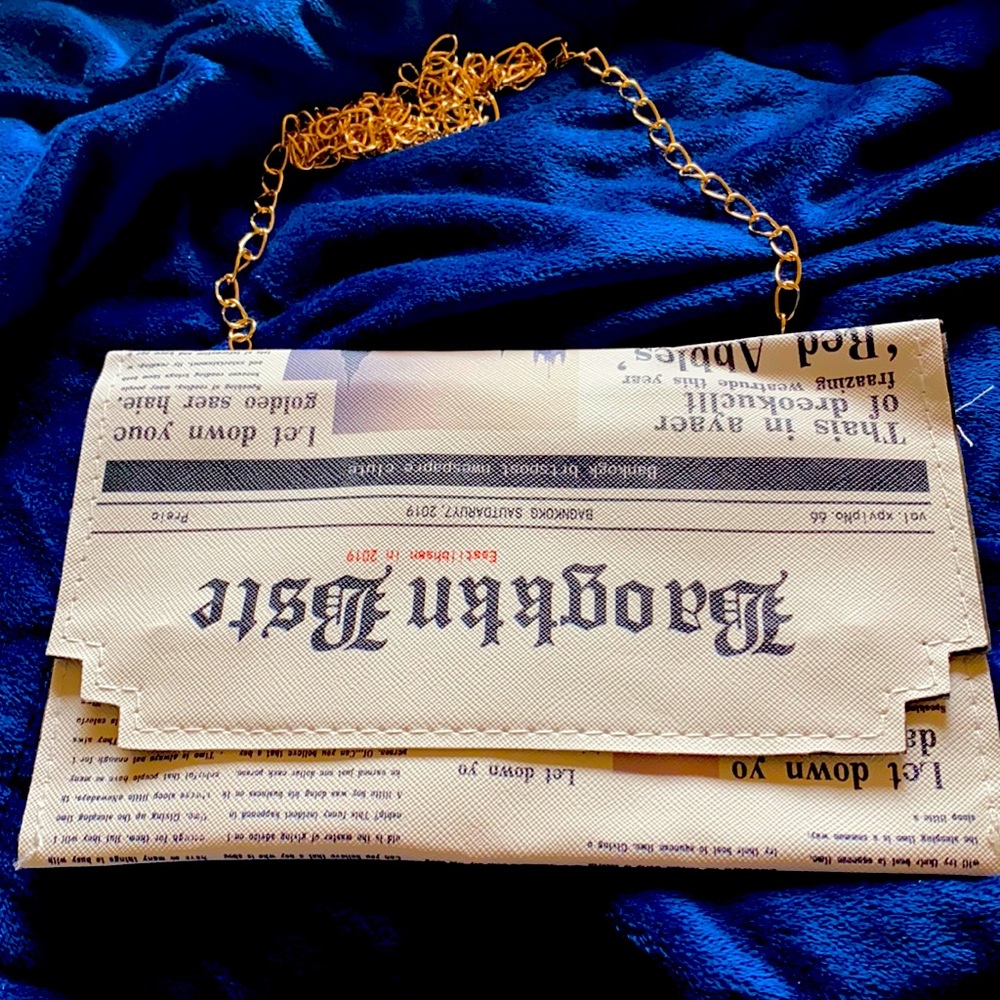 White and black Newspaper mini purse with gold